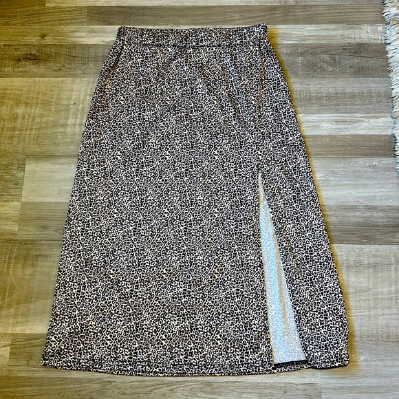 Leopard Skirt - Picture 1 of 4